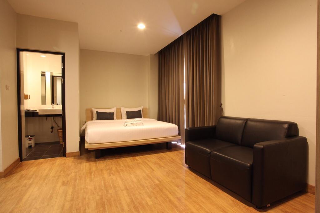 Narita Amata Hotel Chonburi Exterior photo