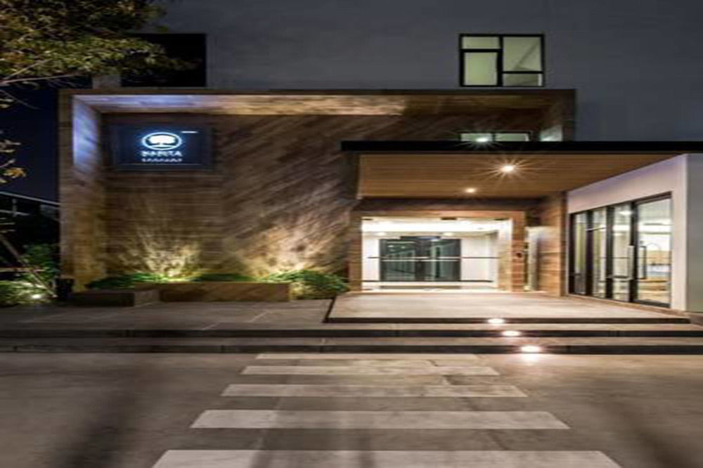 Narita Amata Hotel Chonburi Exterior photo