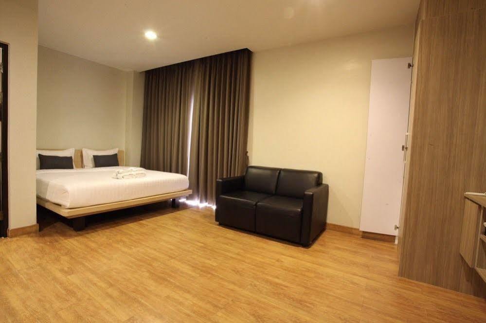 Narita Amata Hotel Chonburi Exterior photo